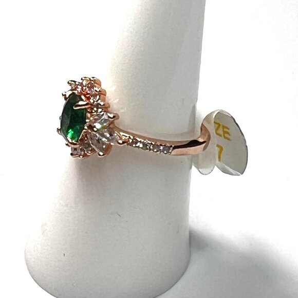 Ring Bomb Party Ring, , Size 7 deep green main stone CZ accents rose gold band - Picture 6 of 7